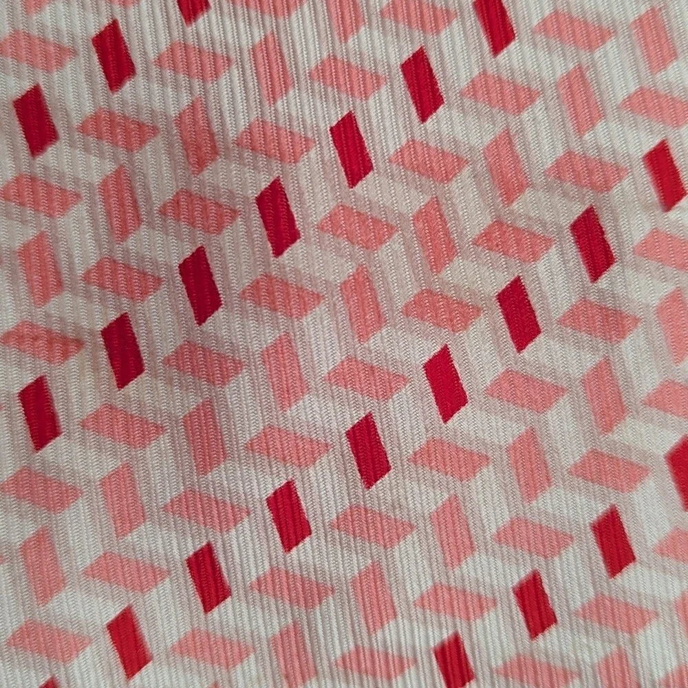 Bijoux Terner 100% Silk Men's Tie - Red/Pink Pattern